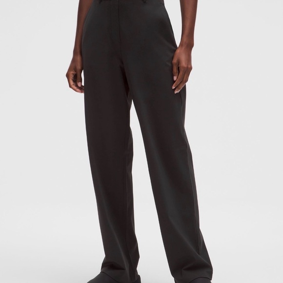 Lululemon Daydrift Straight Leg Trouser in Black - Picture 2 of 5